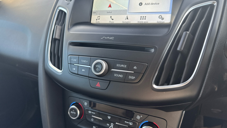 Ford Focus 1.0 EcoBoost 125 Titanium 5dr Petrol Hatchback